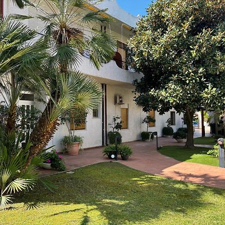 Hotel Redebora Torregrotta Eksteriør billede