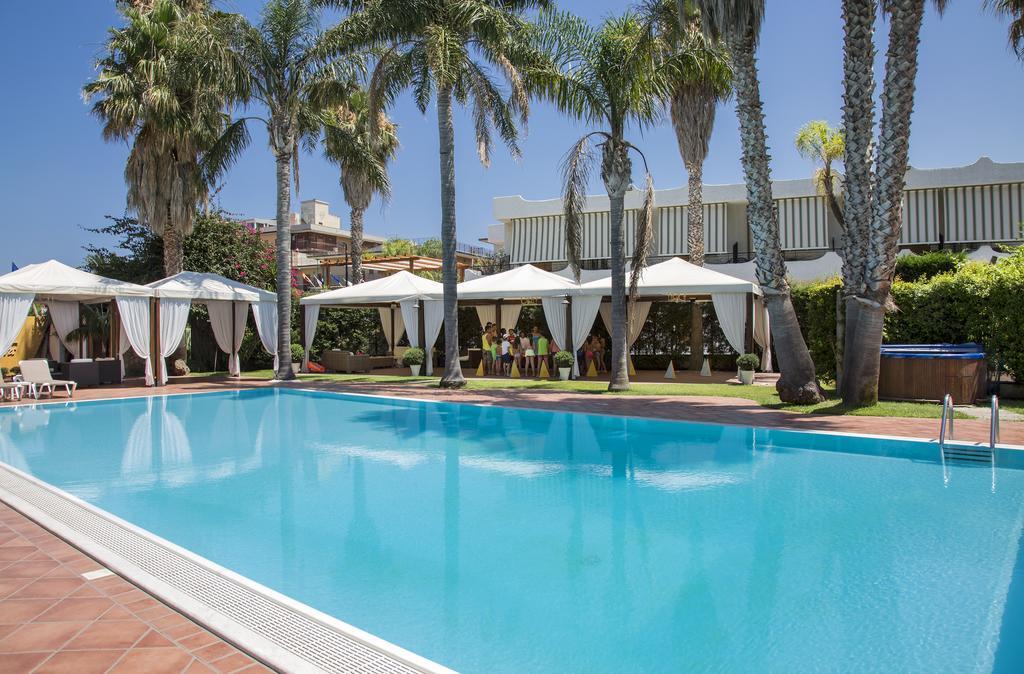 Hotel Redebora Torregrotta Eksteriør billede