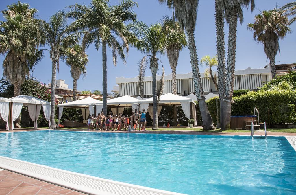 Hotel Redebora Torregrotta Eksteriør billede